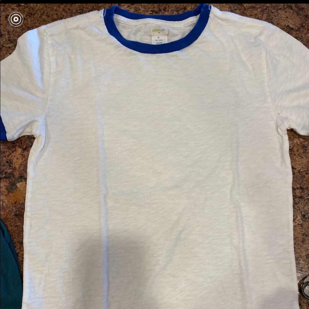 NWOT Boys crew cuts t shirt
